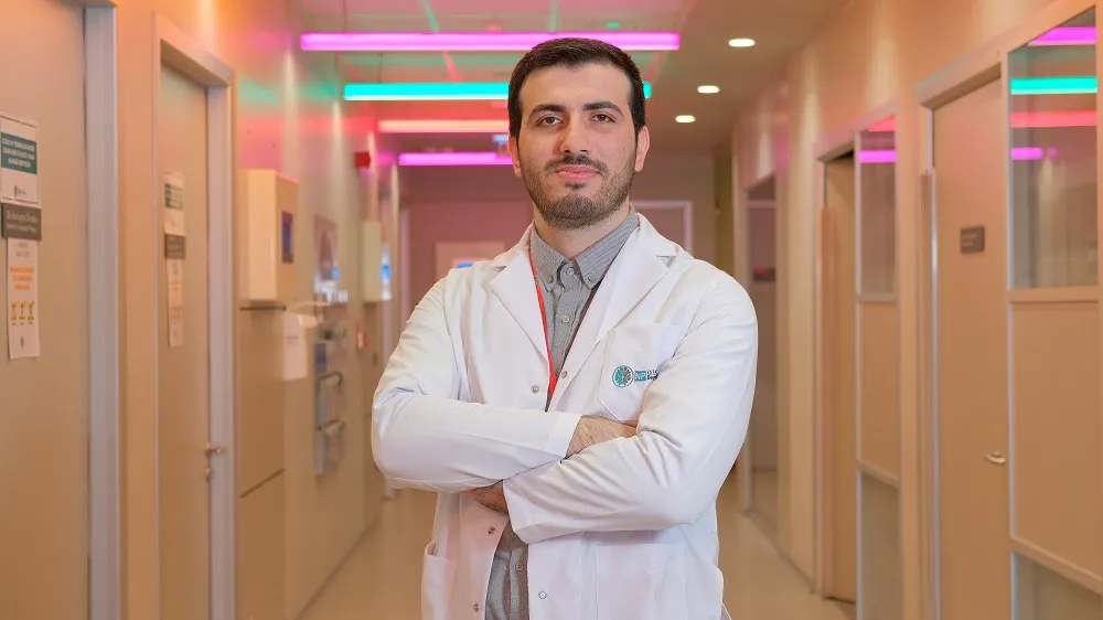 GENÇLER DIŞ DÜNYADAN EVE SIĞINIYOR!