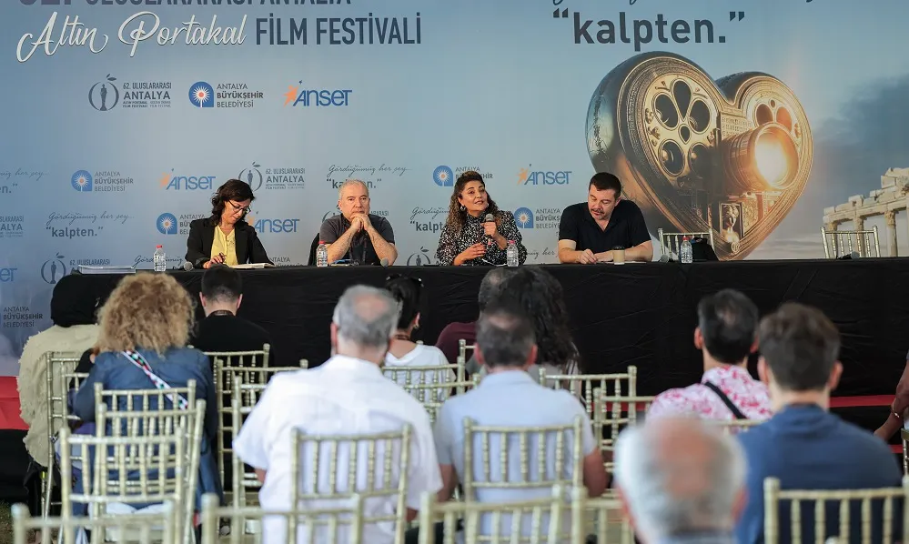 TÜRKİYE’DE BİLET SAYILARI ALARM VERİYOR!