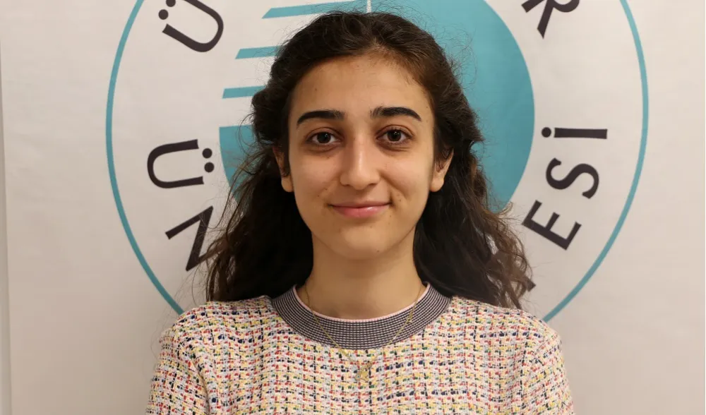 SİGARA DUMANI, KİRLİ VE TOZLU HAVA SES TELLERİNİ TAHRİŞ EDİYOR!